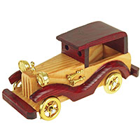dreveny model auta